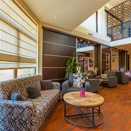 Julia 3* 圣弗拉斯