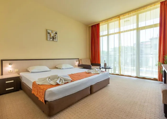 Julia 3* Свети-Влас